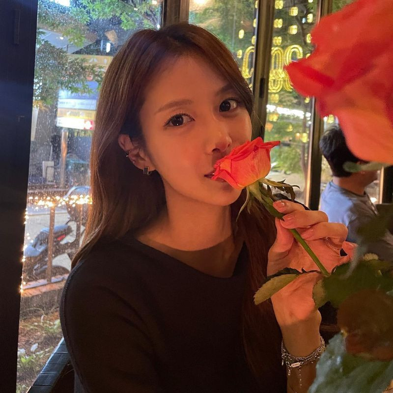 Song Da Eun and Jimin social media speculation
